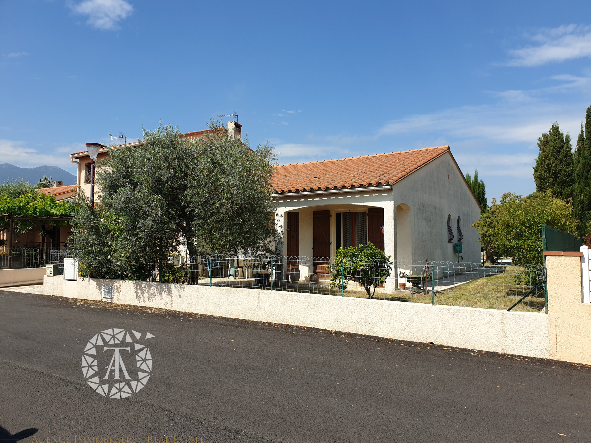 vente ST GENIS DES FONTAINES 3 F. sur 630 m²