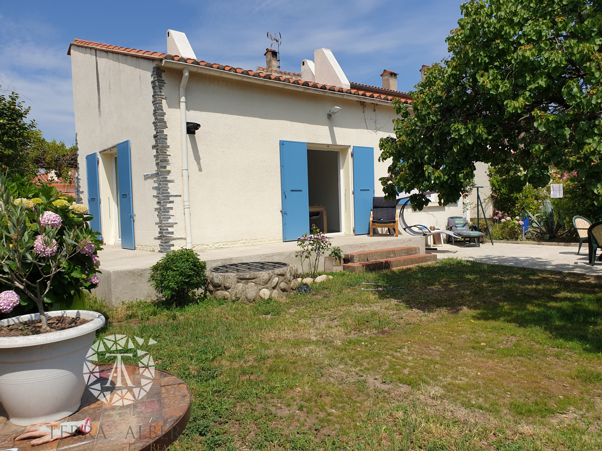 vente St Génis Des Fontaines PLAIN PIED 3 F.